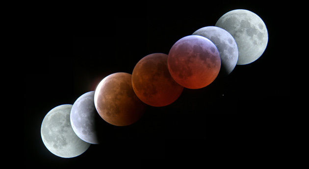 2007 lunar eclipse in timelapse form