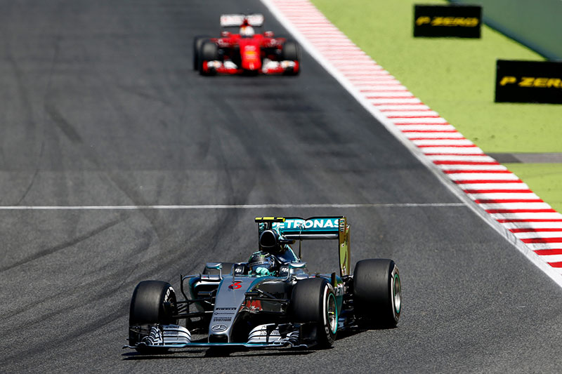 Nico Rosberg leads the 2015 Spanish Formula One Grand Prix.