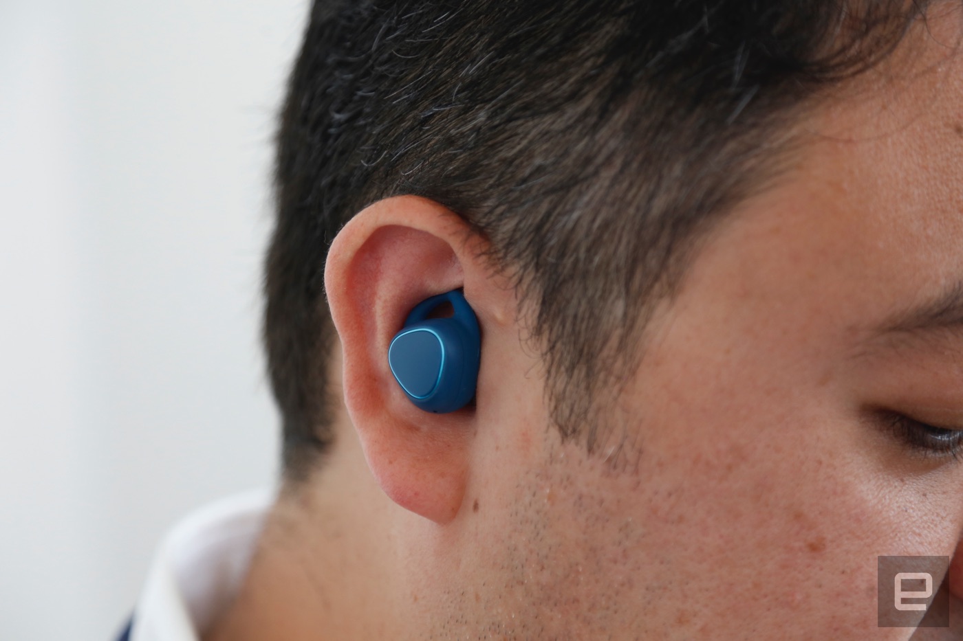 Samsung&#039;s new smart earbuds track your steps and heart rate