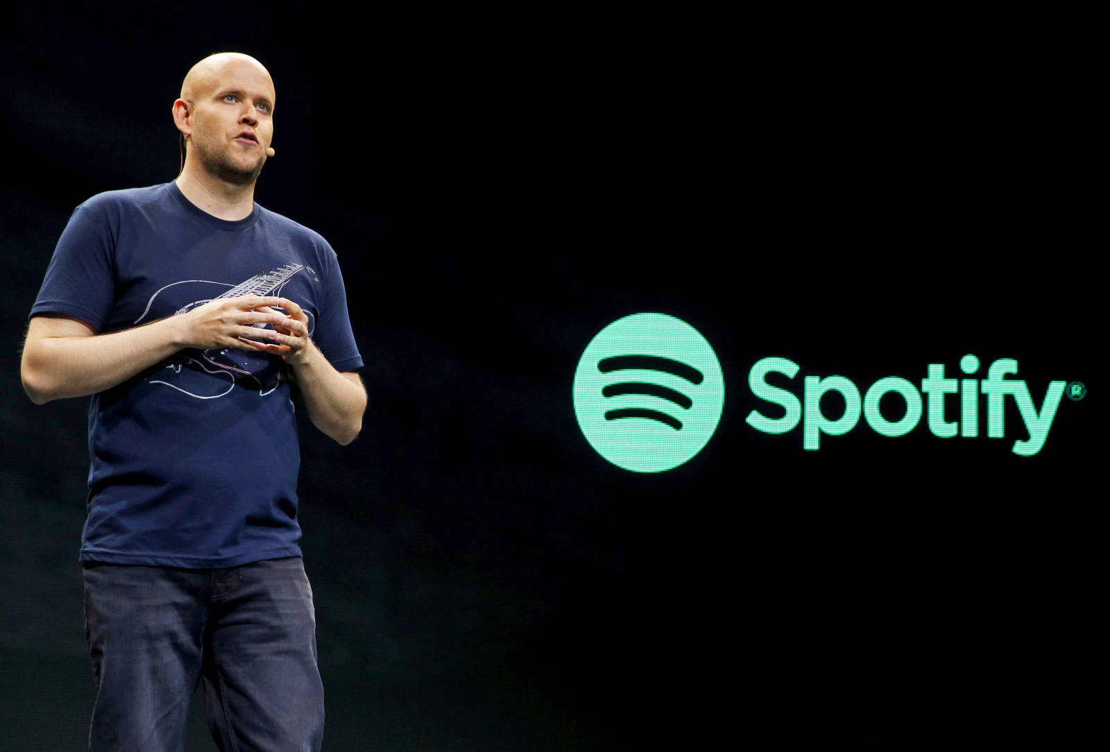 Spotify: Apple is holding up app approval to squash competition