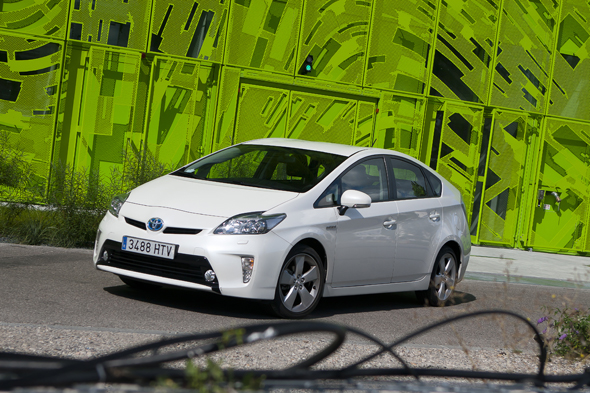 prueba toyota prius 1 8 #4