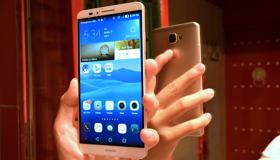 huawei's new phablet gets an iphone 5s-like fingerprint reader