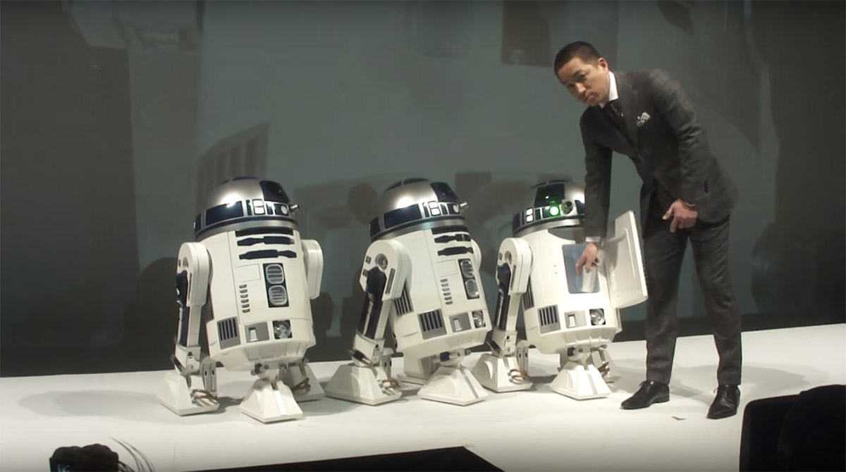 Mini-fridge disguised as a life-size, mobile R2-D2 is up for pre-order