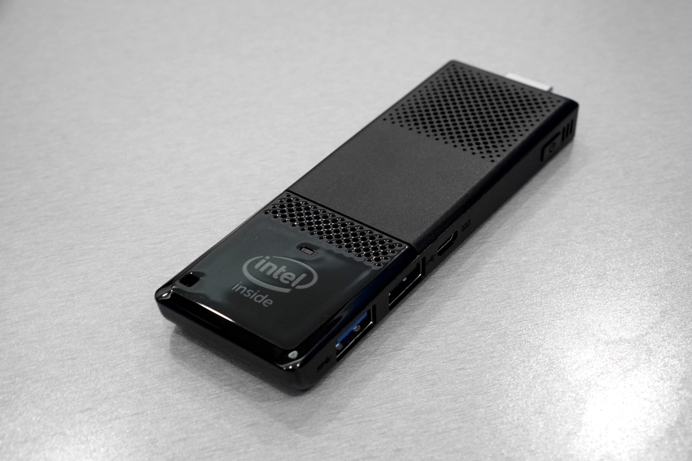 Intel&#039;s latest Compute Stick squeezes in Core M3, M5 chips