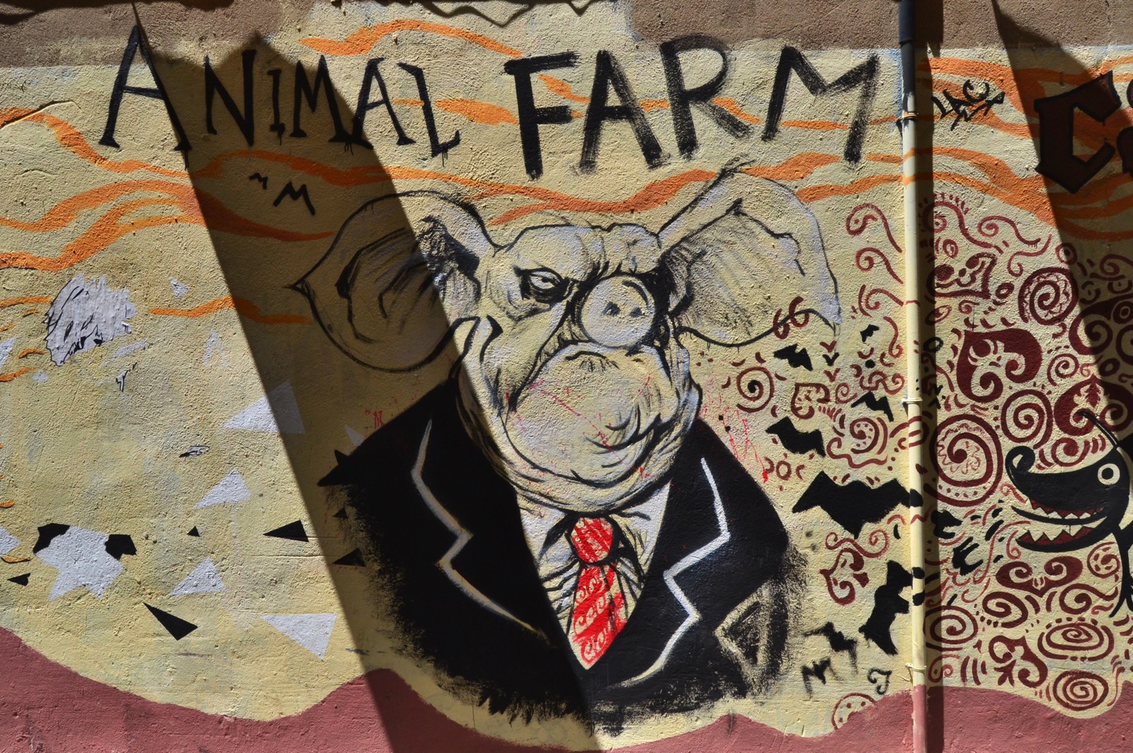 Mural_Canvi%2C_Animal_Farm.jpg