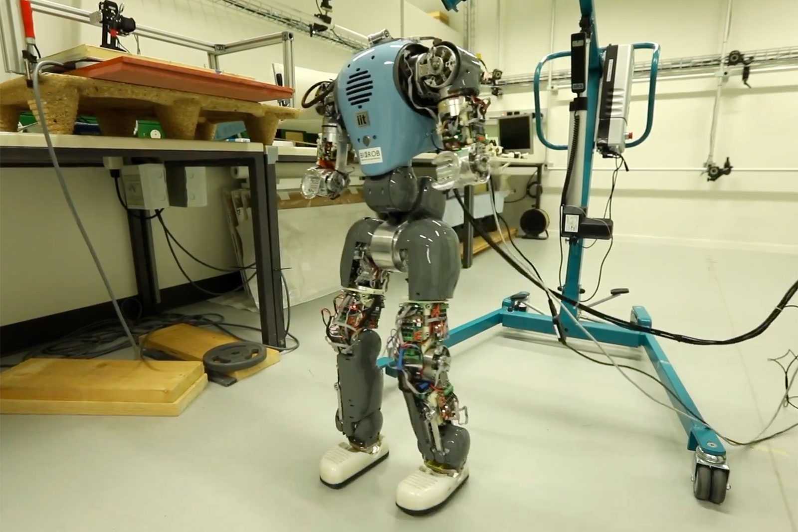 photo of Robots learn to walk naturally by understanding their bodies image