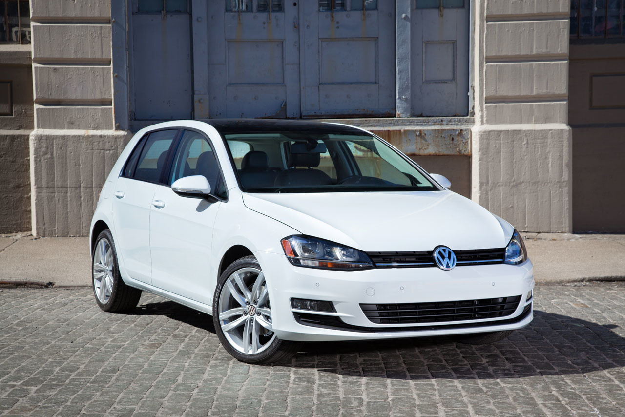 photo of Recharge Wrap-up: VW Golf TDI wins green car award, DC buses might go electric image