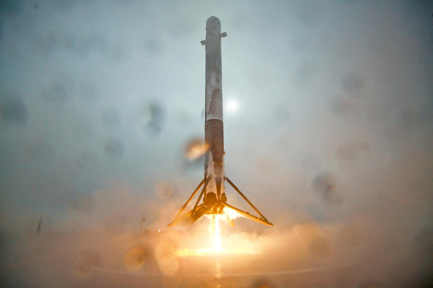 SpaceX will try another sea landing tonight (update: scrubbed again)