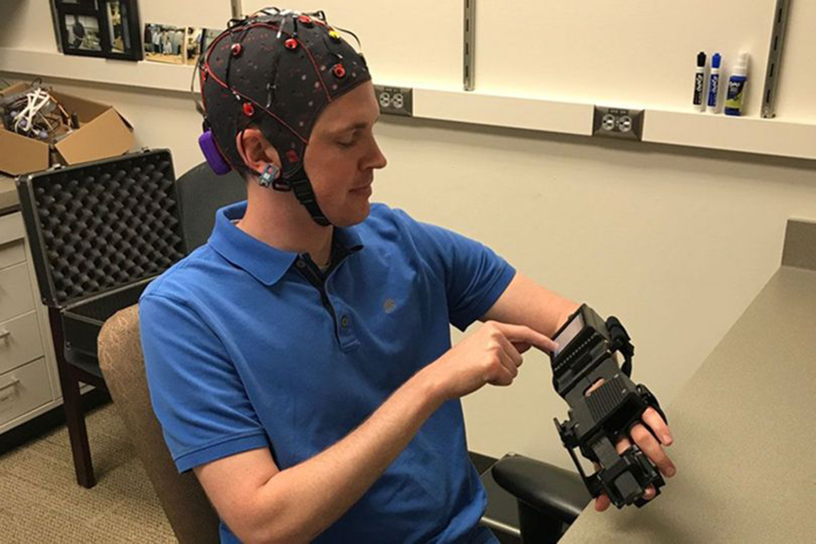 photo of Mind-controlled bionic hand can help stroke patients move again image