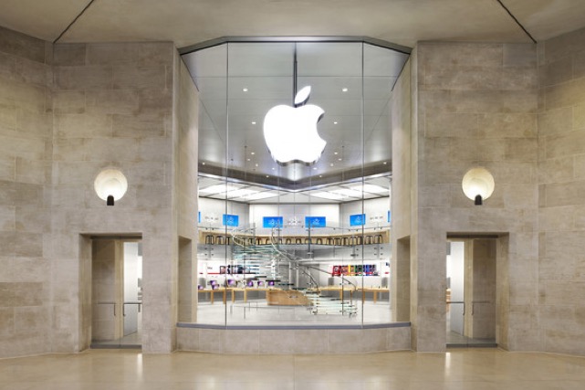 Apple store paris louvre