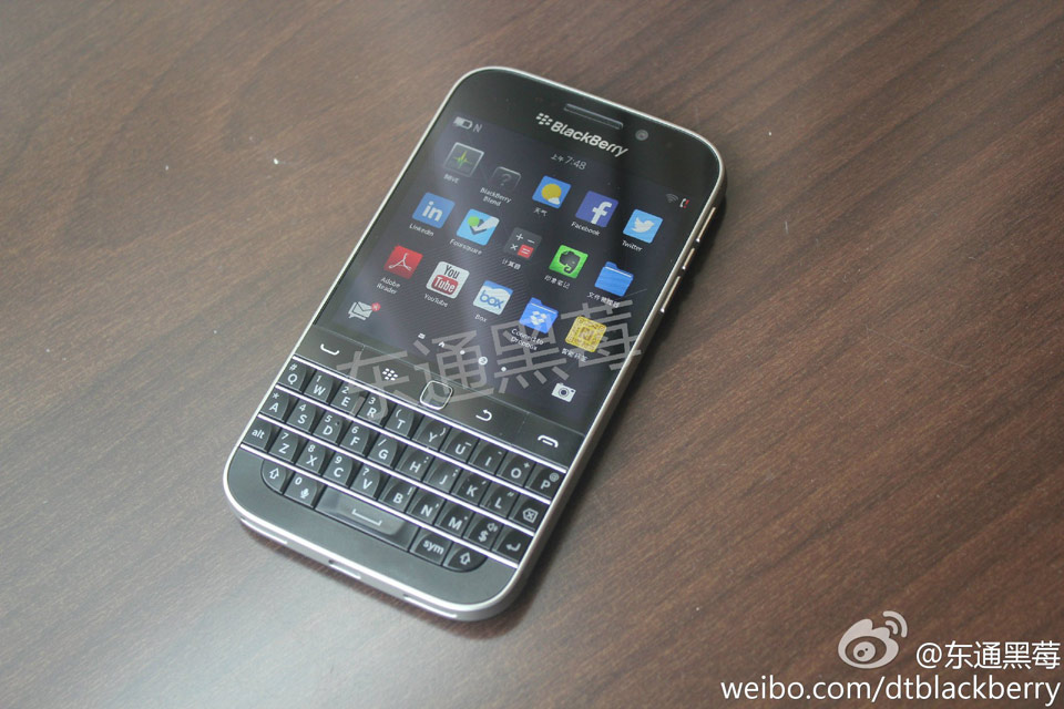 BlackBerry's upcoming 'Classic' smartphone looks like this