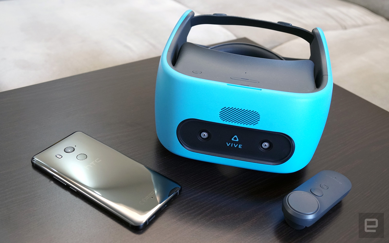 photo of Vive Focus VR update lets you take calls from the real world image