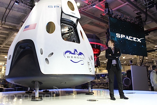 SpaceX Dragon V2 can seat up to seven passengers, use thrusters to land on solid ground
