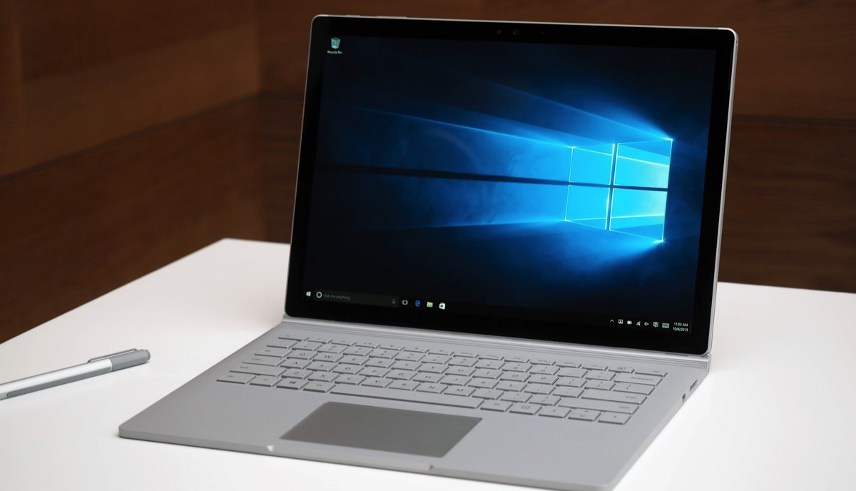 microsoft-surface-book-1200_thumbnail.jpg