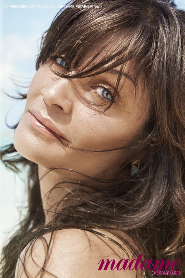 Helena Christensen Is Stunning In Beach Photo Shoot 