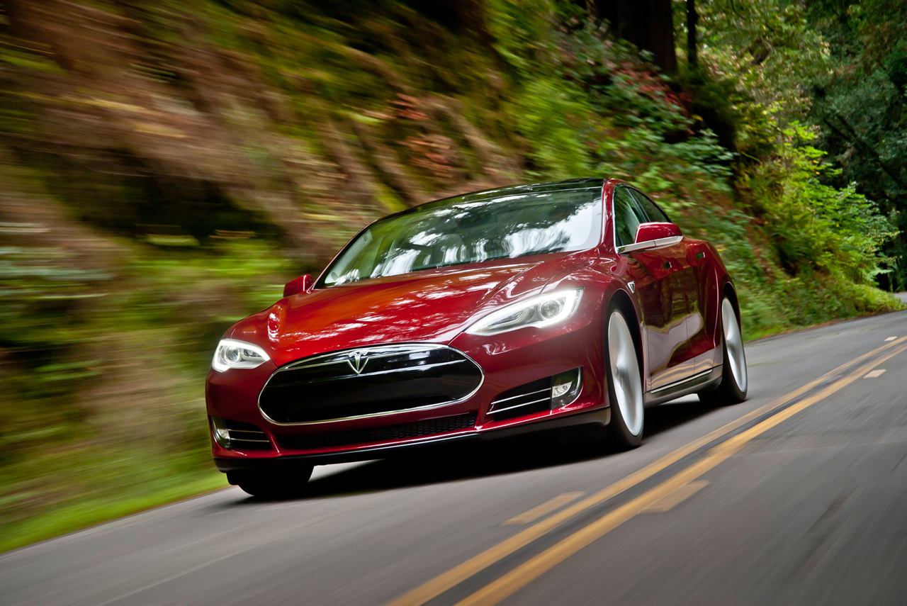 photo of Recharge Wrap-up: Tesla considers Model III SUV and wagon, Ford tears Tesla apart image