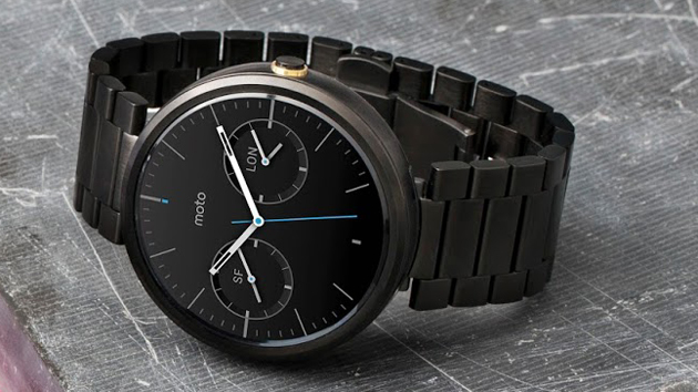 Moto 360 with a metal band