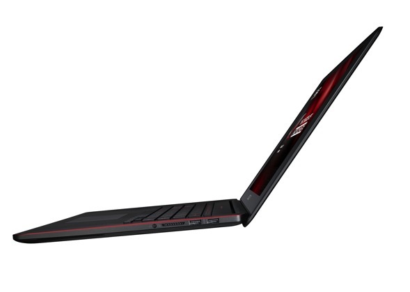 ASUS' GX500 gaming laptop has a 4K screen and is just 19mm thick