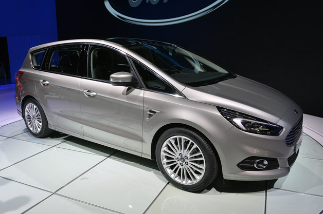 2015-ford-s-max-paris.jpg