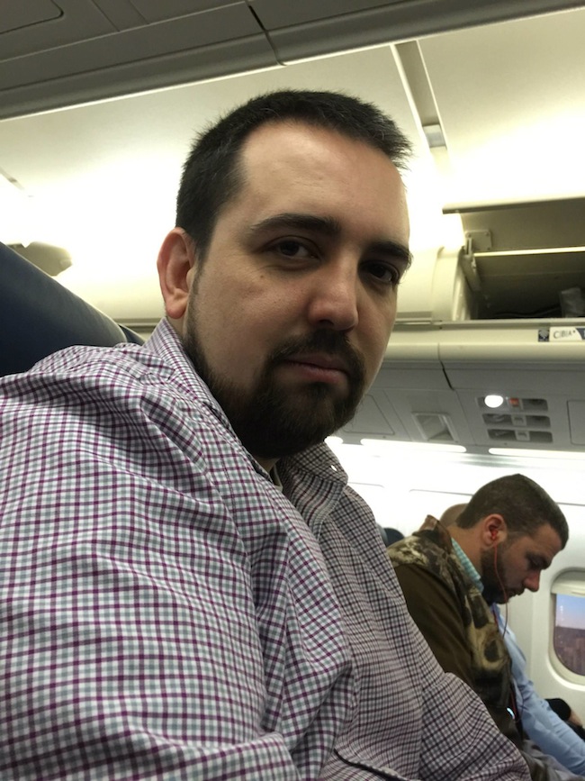 This Man Won A Trip To Puerto Rico But Couldn't Take His Wife And The Photos Are Hilarious