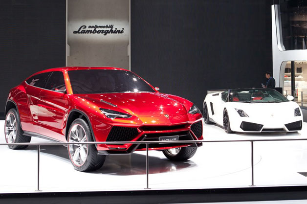 Lamborghini Urus and Gallardo