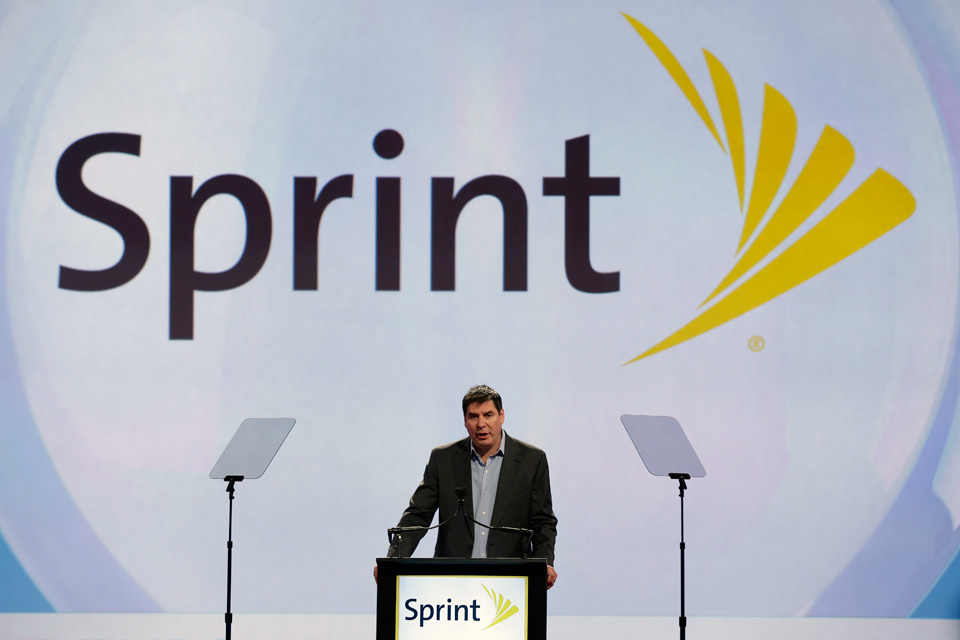 photo of Sprint hopes thousands of new cell sites will revive its fortunes image