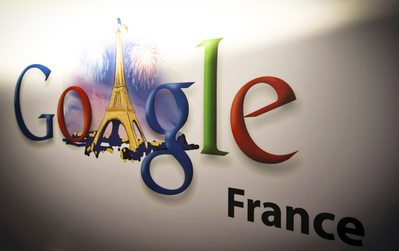 Google&#039;s Paris HQ raided by French tax authorities