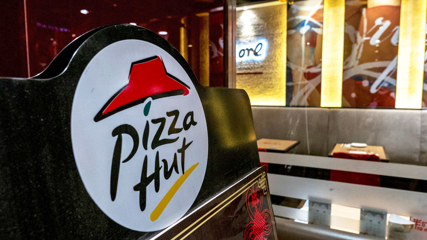 Pizza Hut gives you delivery estimates before you order online