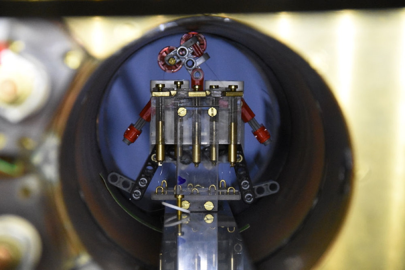 Scientists are building an army of tiny cancer-fighting robots