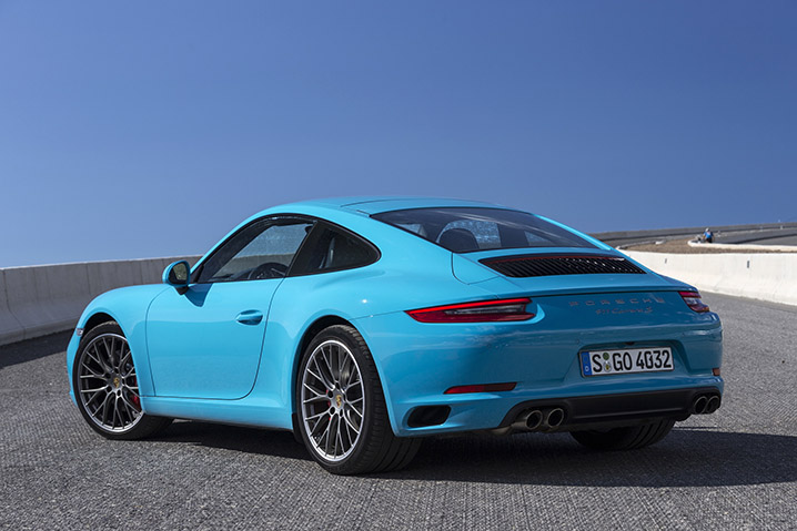 17 Porsche 911 Carrera First Drive W Video Autoblog