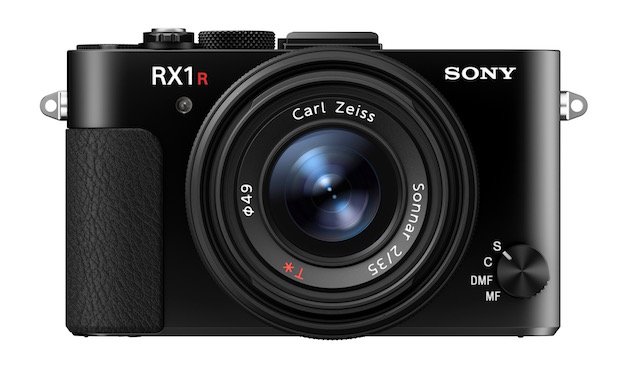 Sony&#039;s RX1R II full-frame camera stuffs 42MP into a small body