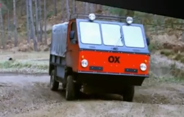 【ビデオ】元F1デザイナーのゴードン・マレー氏も設計に関わった、組み立て式トラックが誕生