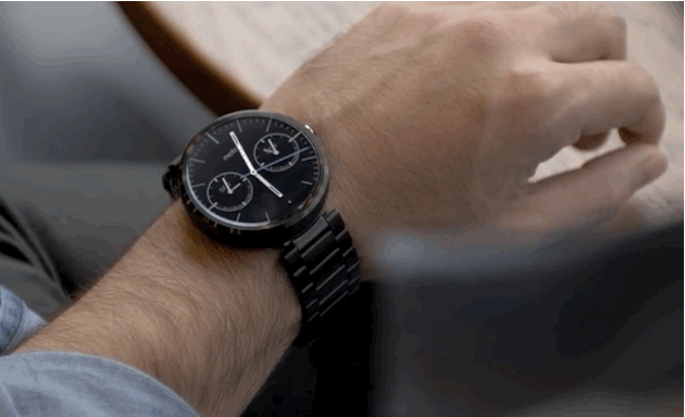Clip-on adds gesture control to Pebble Time and Android Wear watches