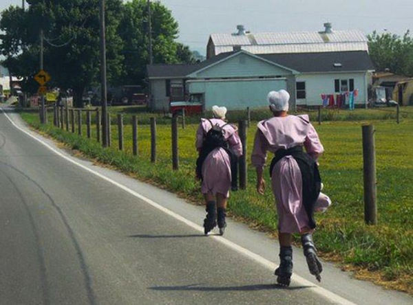 amish rollerblading, weird sightings, you don't see this every day, funny weird photos