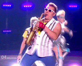 http://o.aolcdn.com/hss/storage/midas/e27f7b86d8e854e03d789d4051b6841d/205243793/dad.gif
