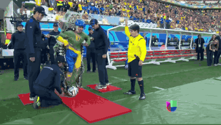 Paraplegic Kicks off World Cup 2014