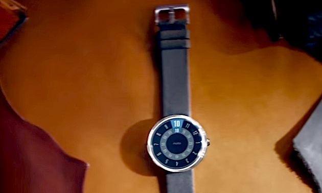 Motorola Werbung zeigt Moto 360 ohne schwarzen Balken - Engadget German