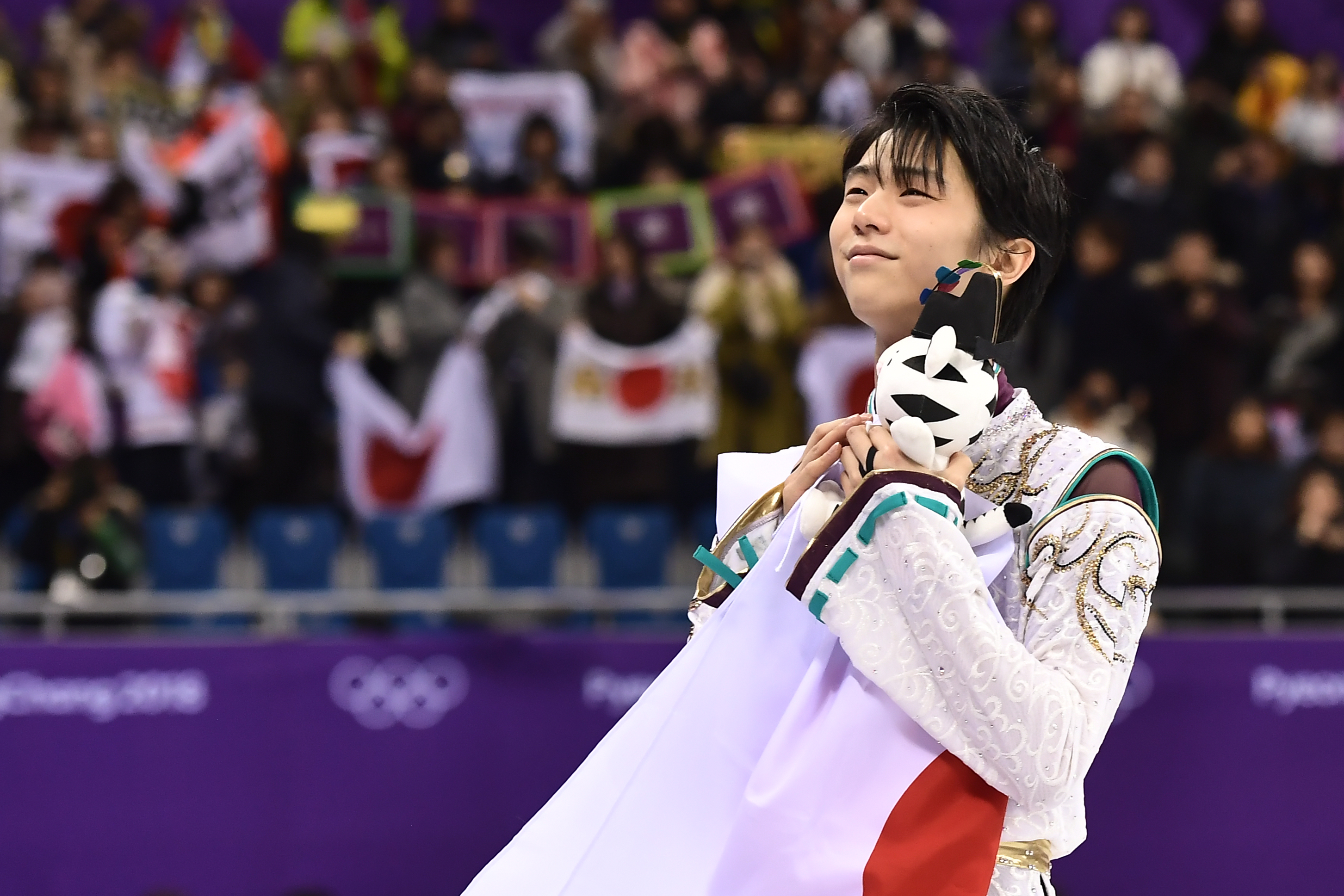 gold-medallist-japans-yuzuru-hanyu-celeb