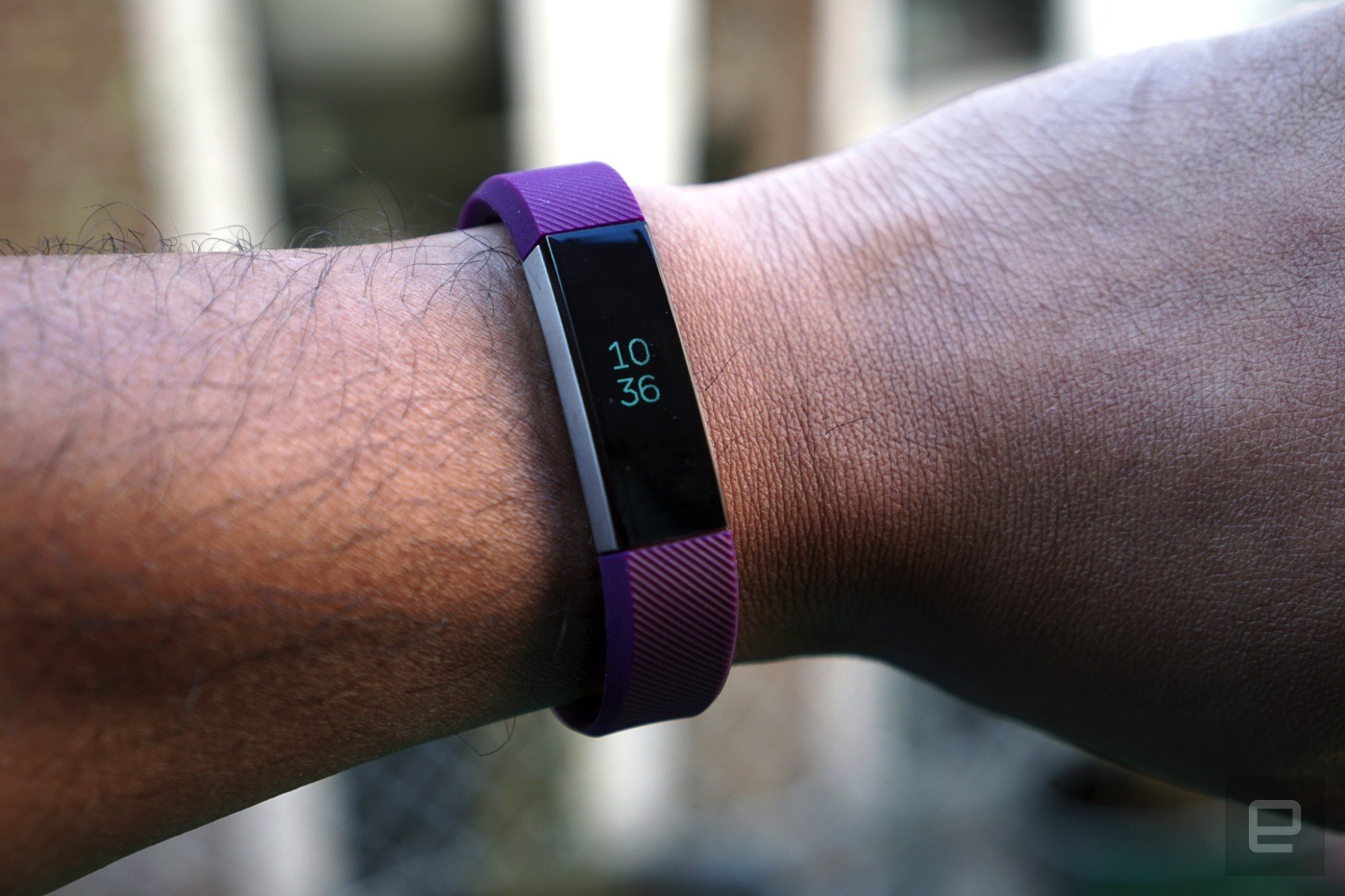 Fitbit&#039;s lead in the wearable world shrinks due to newcomers