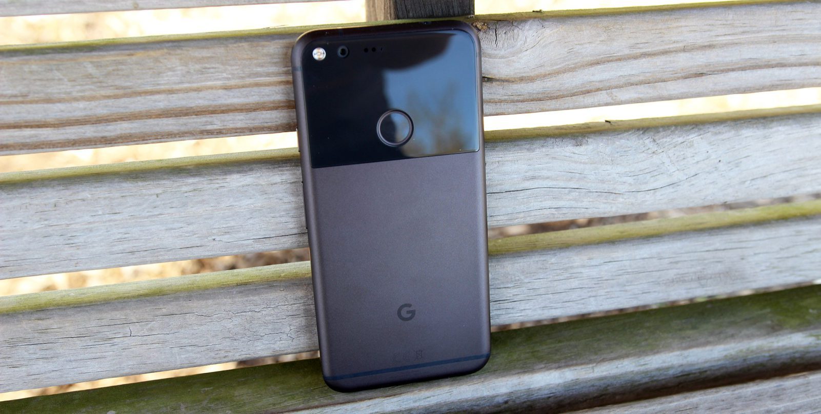 photo of Google's Pixel 2 may also borrow HTC's squeeze controls image
