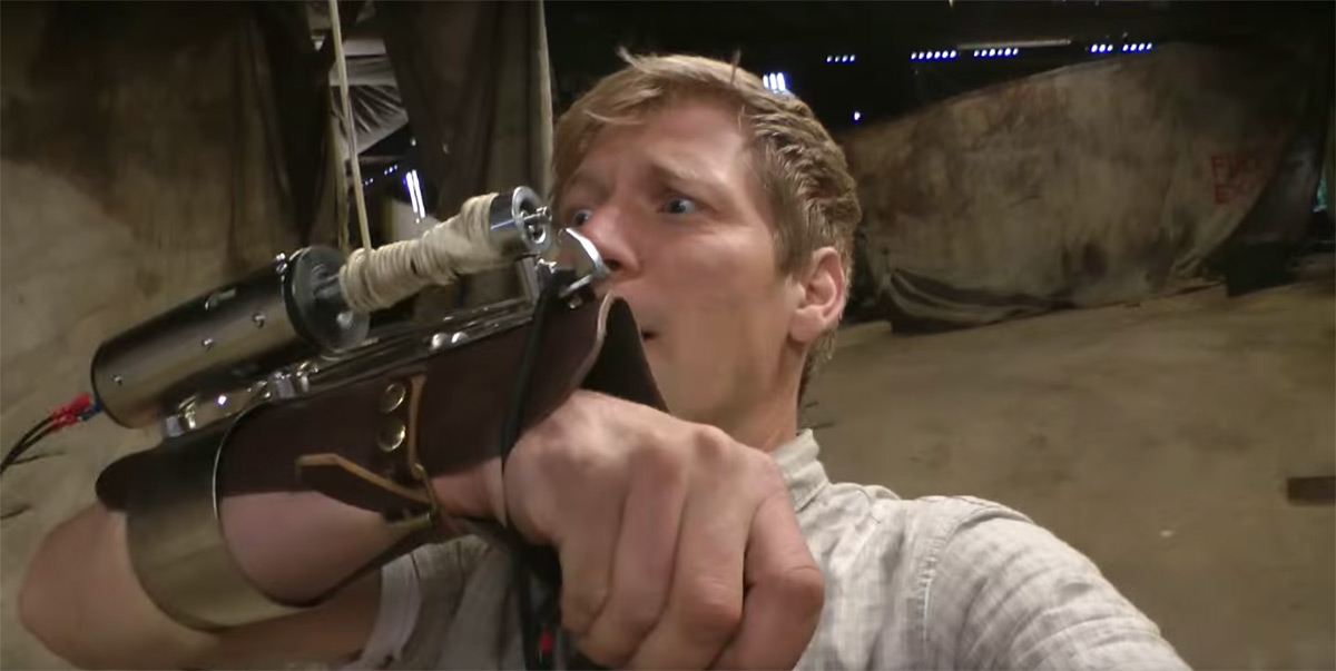 Inventor makes a real-world &#039;Assassin&#039;s Creed&#039; rope launcher