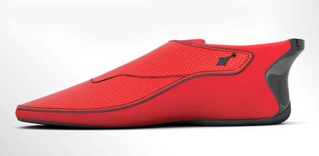 These smart shoes vibrate to point you in the right direction