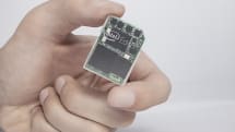 インテル、SD カードサイズの超小型PC 『Edison』 発表。デュアルコアCPU、WiFi 搭載のウェアラブル端末用