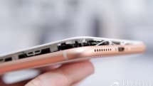 iPhone 8 Plusのバッテリーが膨張する事例が複数報告される。アップル「すでに認識し調査中」