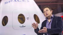 半世紀ぶりに人類が月へ。SpaceXが月周回ツアーを2018年にも実施、すでに乗客2名が予約済み