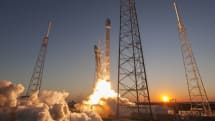 SpaceX、｢Falcon Heavy｣ロケット打ち上げを年明けに延期。複数要因からロケットの動作試験に遅れ
