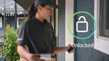 アマゾン、配達員が自宅ドアを解錠する「Amazon Key」発表。留守中でも荷物が届く