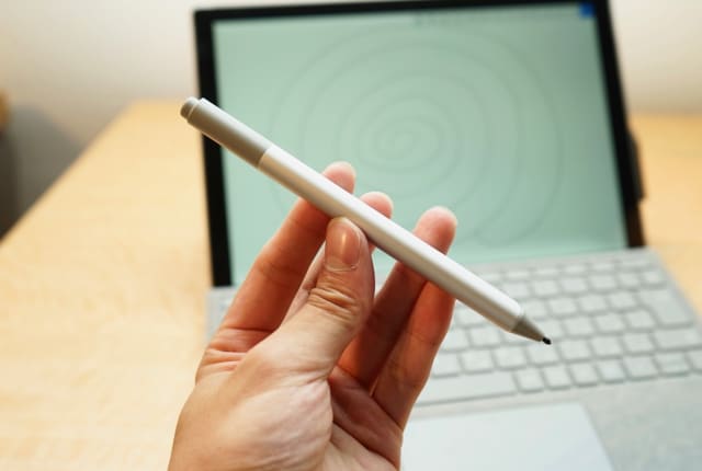 遅延ゼロ、液晶の滲みなし。新Surface Proの「ペン」はApple Pencilのような書き味