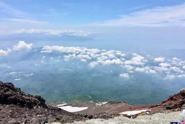 富士山頂が「圏外」にならないワケ。ソフトバンクのエリア化工事に密着