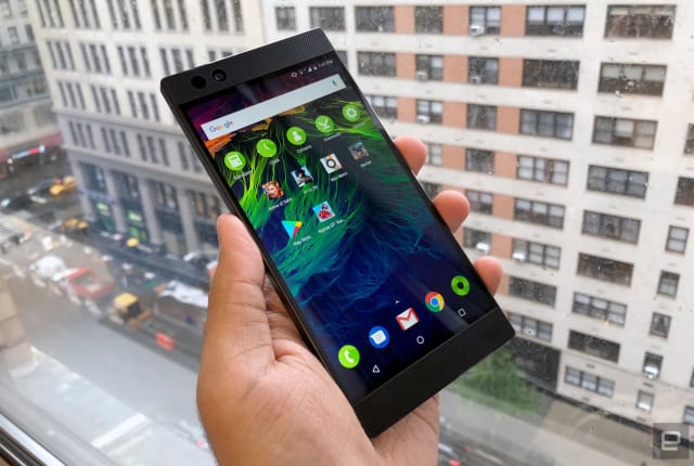 ゲーミングスマホ「Razer Phone」発表。最大120Hz駆動のIGZOとSnapdragon 835でゲームがヌルヌル